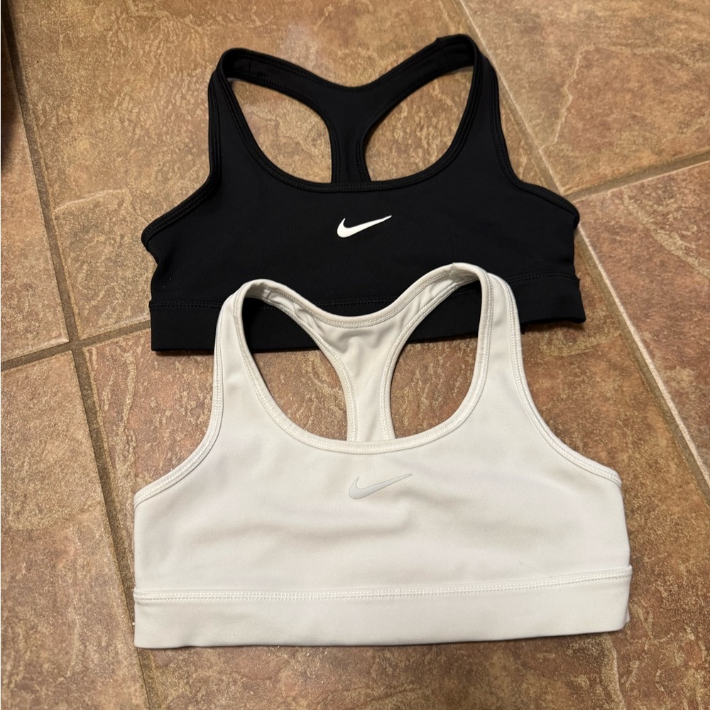 Nike Girls Black and White Sports Bras Youth Small